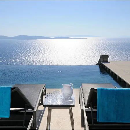 Villa Stunning Mykonos 7 Bedrooms Rosella Private Pool Modern Interiors Pouli Agios Ioannis Diakoftis